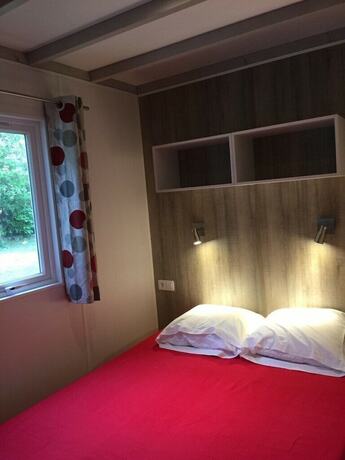 Imagen general del Hotel Camping Fr&eacute;d&eacute;ric Mistral. Foto 3