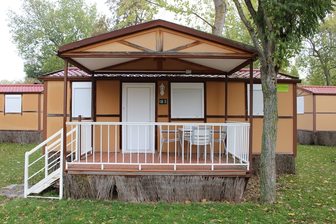 Imagen de la habitación del Hotel Camping Fuentes Blancas. Foto 15