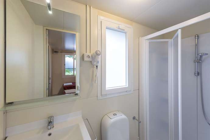 Imagen de la habitación del Hotel Camping Garda. Foto 7