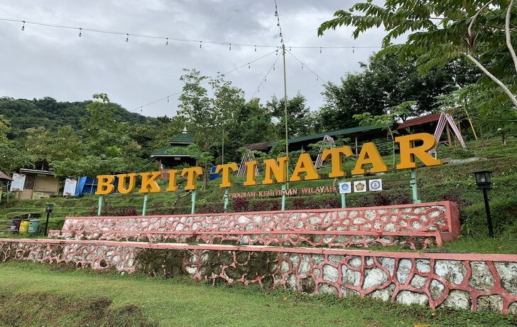 Imagen general del Hotel Camping Ground Bukit Tinatar. Foto 5