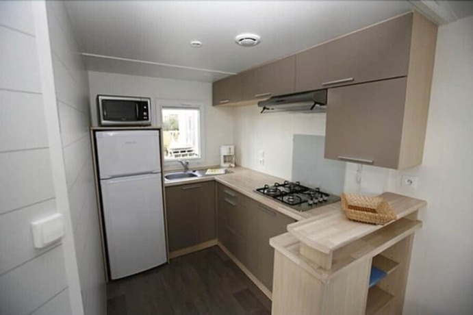 Imagen de la habitación del Hotel Camping Haliotis. Foto 18