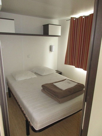 Imagen de la habitación del Hotel Camping Harrobia. Foto 7