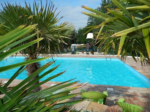 Imagen general del Hotel Camping Harrobia. Foto 1