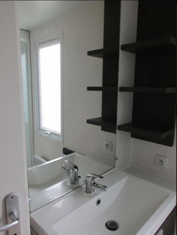 Imagen de la habitación del Hotel Camping Harrobia. Foto 15