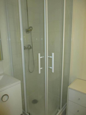 Imagen de la habitación del Hotel Camping Harrobia. Foto 17
