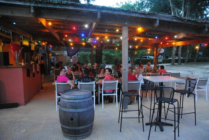 Imagen general del Hotel Camping L\'Art De Vivre. Foto 5