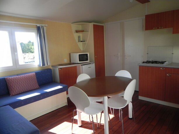 Imagen de la habitación del Hotel Camping L\'Id&eacute;al. Foto 16