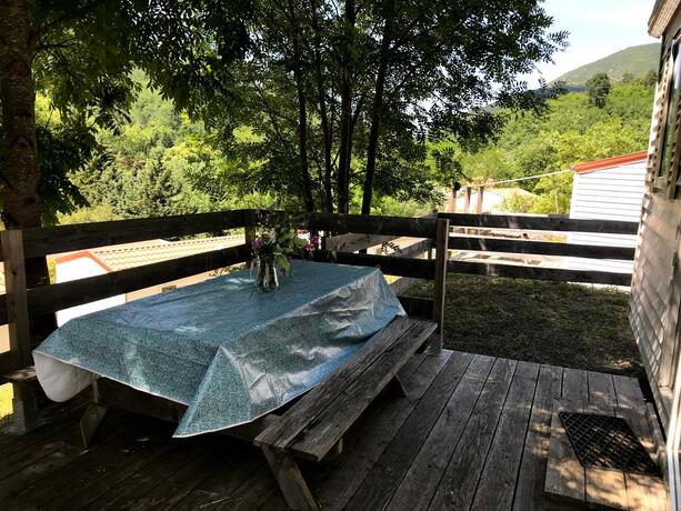 Imagen general del Hotel Camping La Bernede. Foto 11