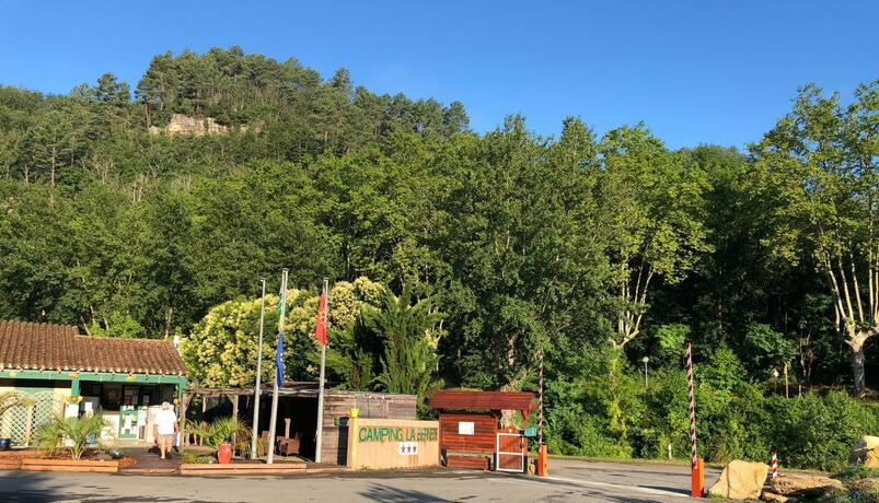 Imagen general del Hotel Camping La Bernede. Foto 29