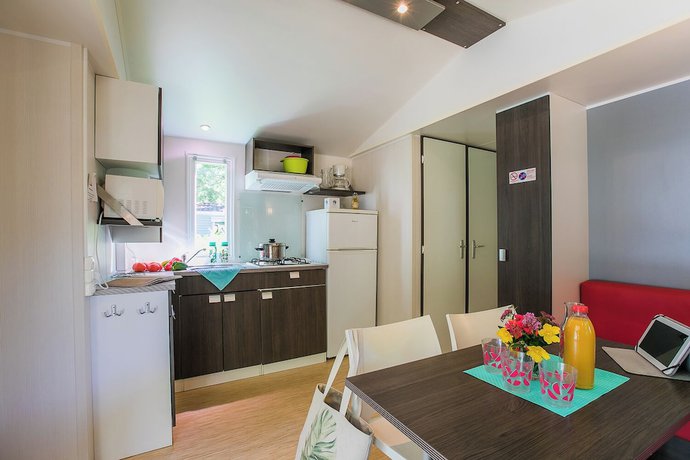 Imagen de la habitación del Hotel Camping La Bouquerie - Eden Villages. Foto 4