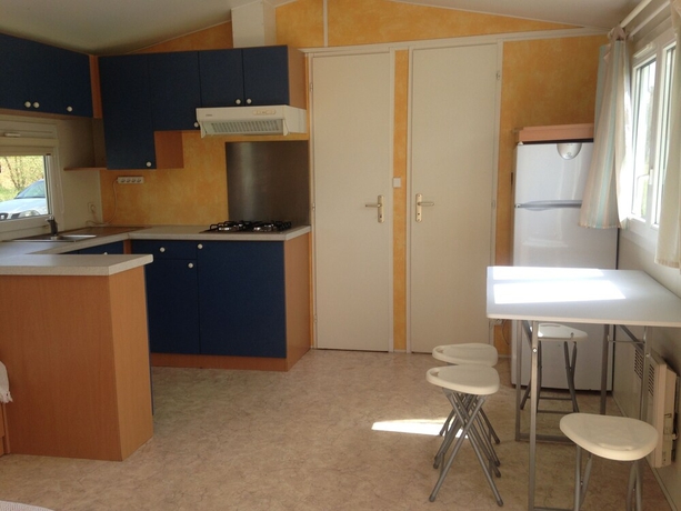 Imagen de la habitación del Hotel Camping La Fundici&oacute;n. Foto 13
