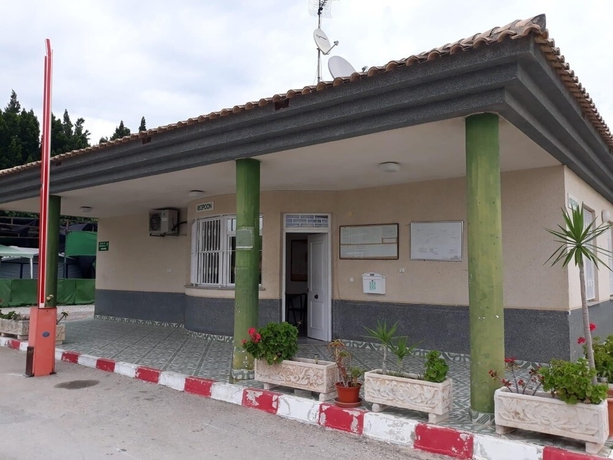 Imagen de los interiores del Hotel Camping La Paz. Foto 15