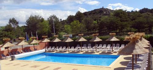 Imagen general del Hotel Camping La Pinede, GREUX LES BAINS. Foto 4