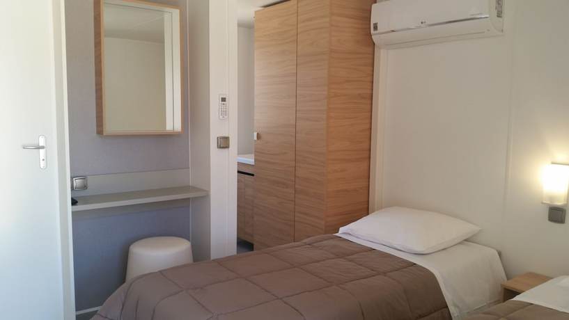 Imagen de la habitación del Hotel Camping La Pin&egrave;de. Foto 7