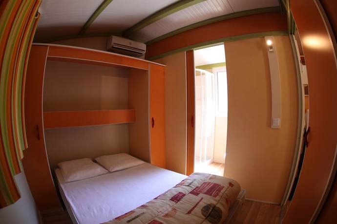 Imagen de la habitación del Hotel Camping La Pin&egrave;de. Foto 8