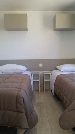 Imagen de la habitación del Hotel Camping La Pin&egrave;de. Foto 12