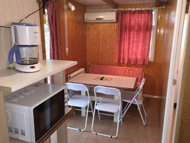 Imagen general del Hotel Camping La Playa. Foto 8