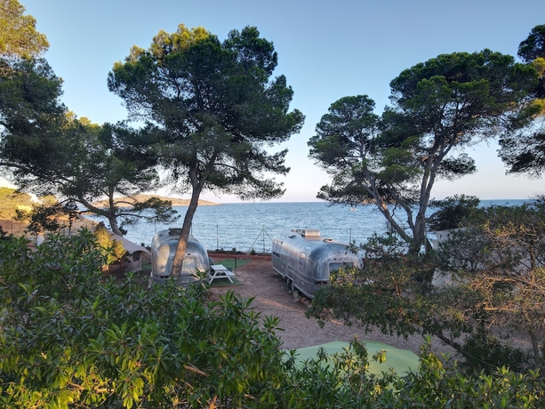 Imagen general del Hotel Camping Laplaya Ibiza. Foto 1