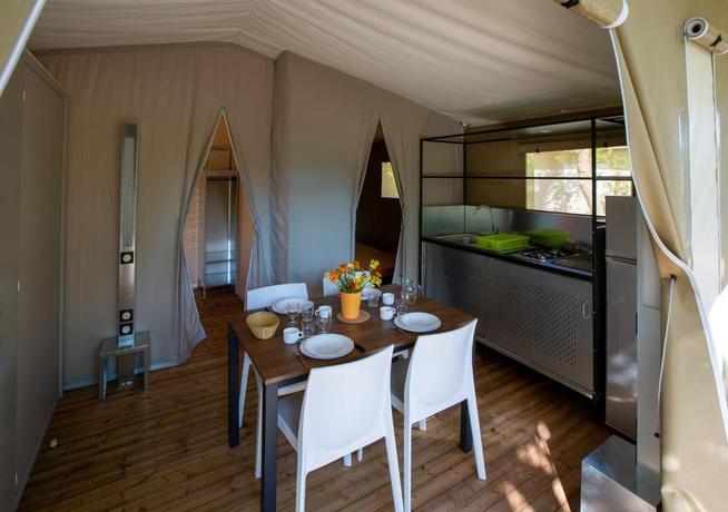 Imagen de la habitación del Hotel Camping Le Both d\'Orouet. Foto 11