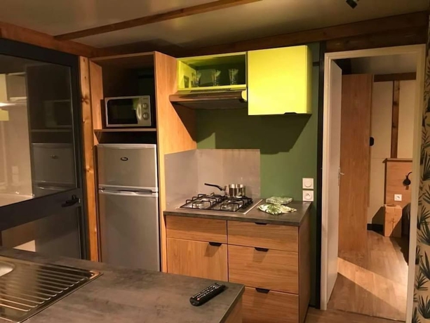 Imagen de la habitación del Hotel Camping Le Clos du Rh&ocirc;ne. Foto 4