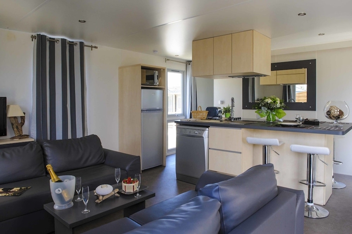 Imagen de la habitación del Hotel Camping Le Clos du Rh&ocirc;ne. Foto 17