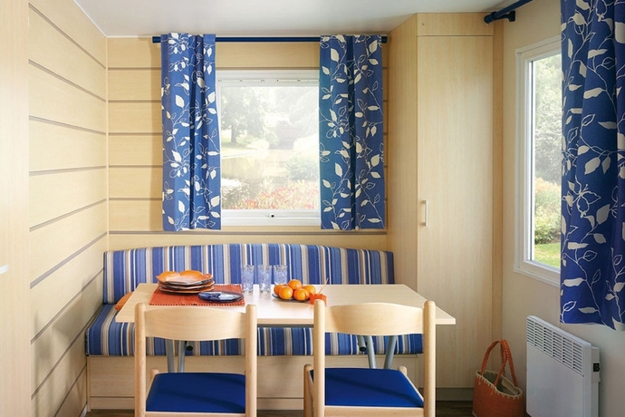 Imagen de la habitación del Hotel Camping Le Fayolan. Foto 2