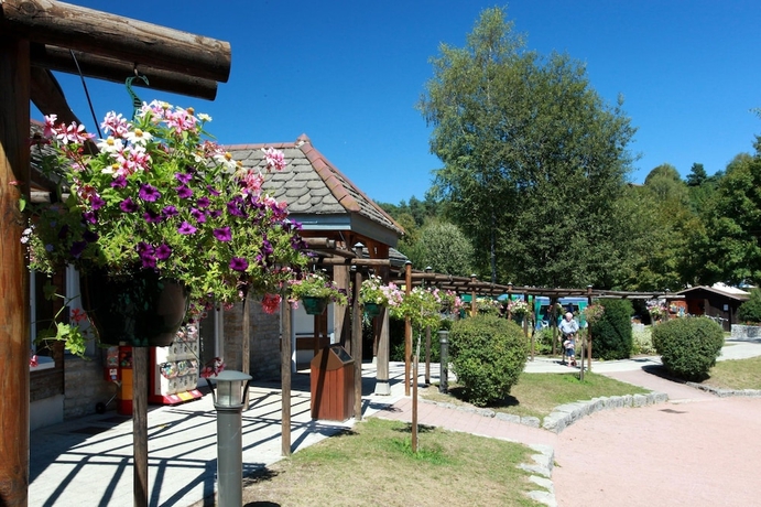Imagen general del Hotel Camping Le Fayolan. Foto 1