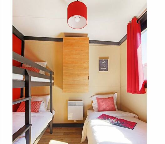 Imagen general del Hotel Camping Le Mas des Chenes. Foto 6