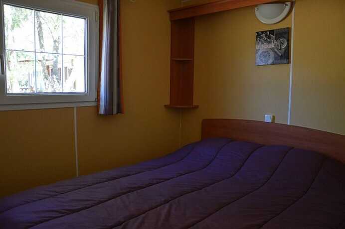 Imagen general del Hotel Camping Le Mas des Chenes. Foto 9