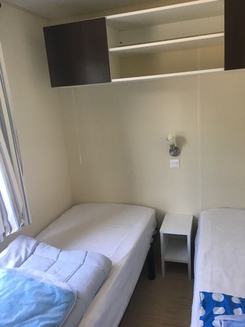 Imagen de la habitación del Hotel Camping Le Mont Joli Bois. Foto 2