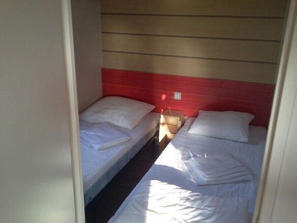 Imagen de la habitación del Hotel Camping Le Mont Joli Bois. Foto 10