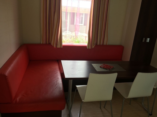 Imagen de la habitación del Hotel Camping Le Mont Joli Bois. Foto 18