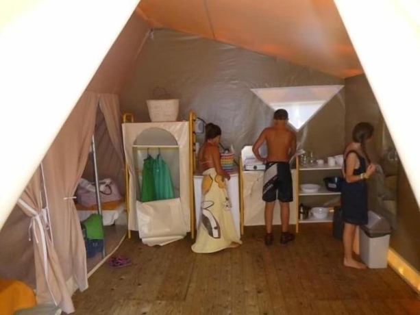 Imagen de la habitación del Hotel Camping Le Mouretou. Foto 8