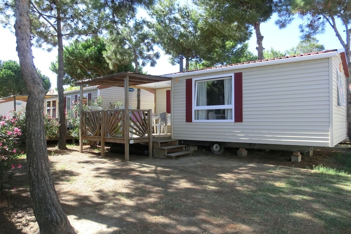 Imagen de la habitación del Hotel Camping Le Soleil de la M&eacute;diterrann&eacute;e. Foto 3
