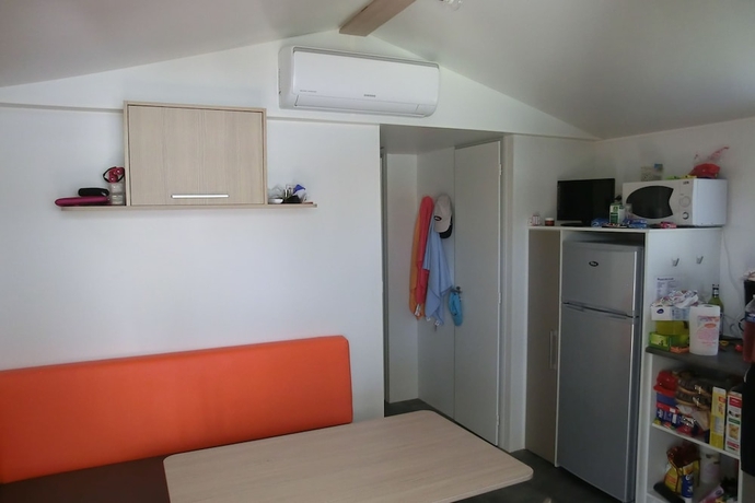 Imagen de la habitación del Hotel Camping Le Soleil de la M&eacute;diterrann&eacute;e. Foto 10