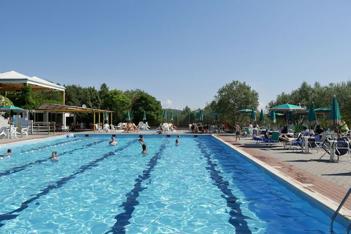 Imagen general del Hotel Camping Le Soline. Foto 1