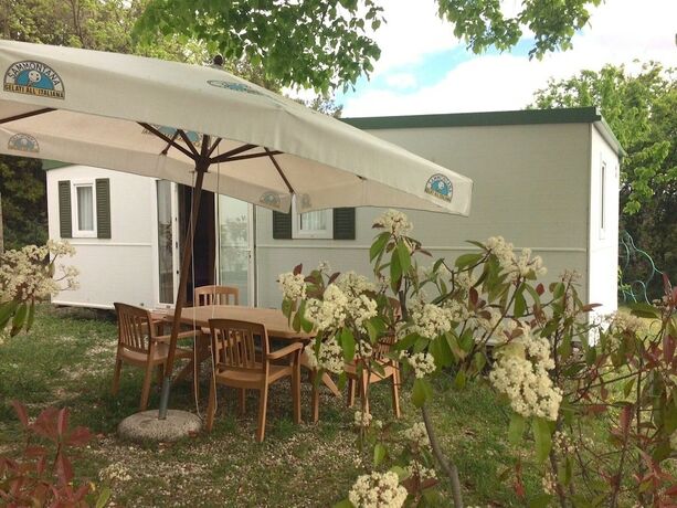 Imagen general del Hotel Camping Le Soline. Foto 5