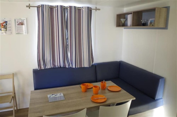 Imagen de la habitación del Hotel Camping Le Sous Bois, La Cotini&egrave;re. Foto 15