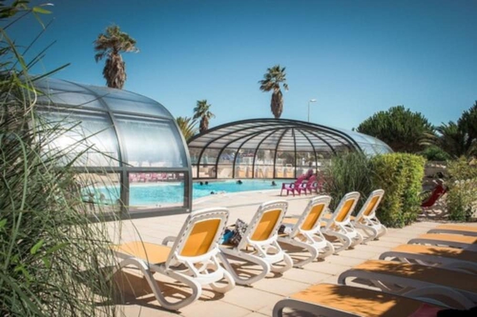 Imagen de la piscina del Hotel Camping Le Suroit. Foto 10