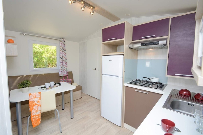 Imagen de la habitación del Hotel Camping Le Vieux Colombier. Foto 2