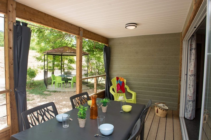 Imagen de la habitación del Hotel Camping Le Vieux Colombier. Foto 8