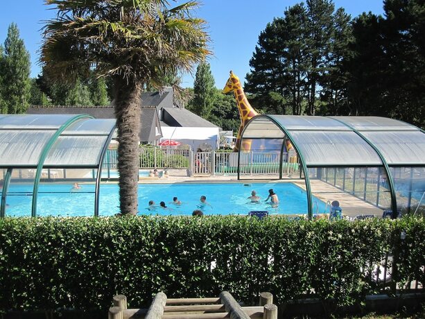Imagen general del Hotel Camping Les Capucines. Foto 12