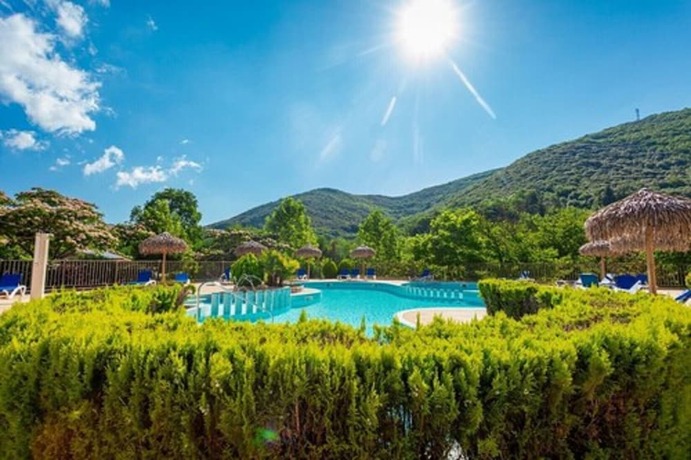 Imagen general del Hotel Camping Les Cerisiers du Jaur. Foto 6