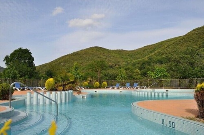 Imagen general del Hotel Camping Les Cerisiers du Jaur. Foto 11
