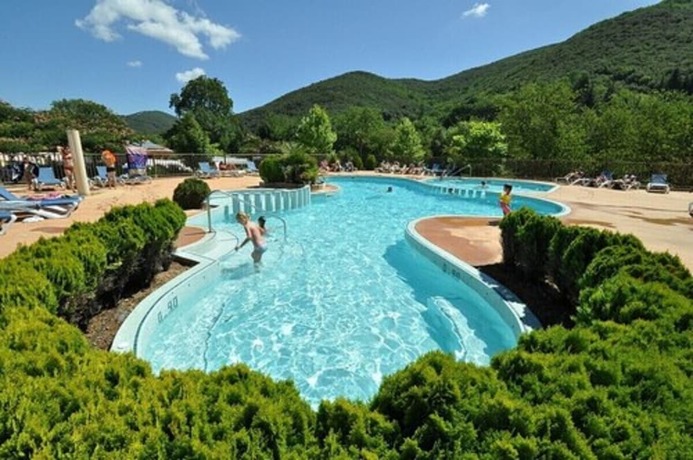 Imagen general del Hotel Camping Les Cerisiers du Jaur. Foto 15