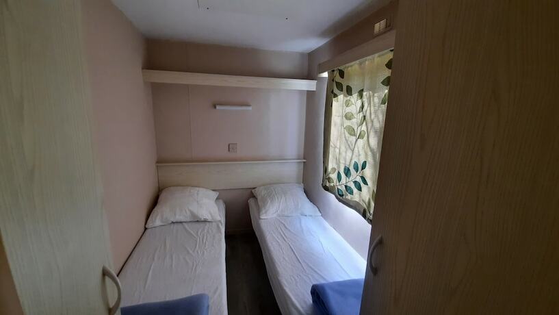 Imagen general del Hotel Camping Les Chenes Clairs. Foto 3