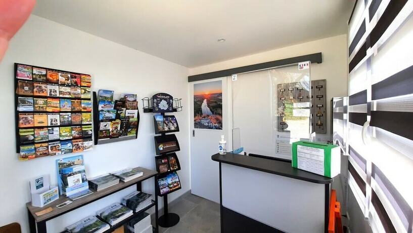 Imagen general del Hotel Camping Les Chenes Clairs. Foto 4