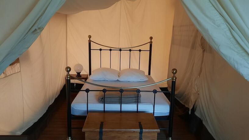 Imagen de la habitación del Hotel Camping Les Chenes Clairs. Foto 13