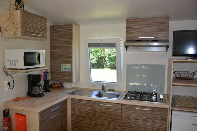 Imagen general del Hotel Camping Les Chenes Clairs. Foto 6