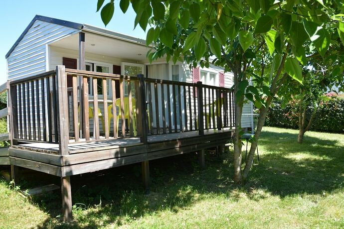 Imagen de la habitación del Hotel Camping Les Chenes Clairs. Foto 18